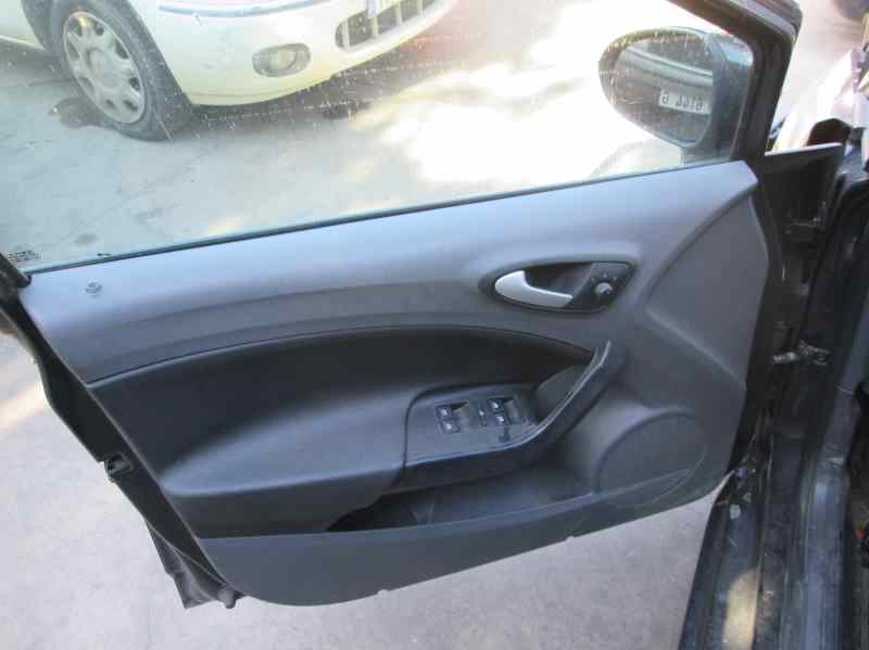 SEAT Ibiza 4 generation (2008-2017) Priekinių kairių durų spyna 5N1837015A 20166984