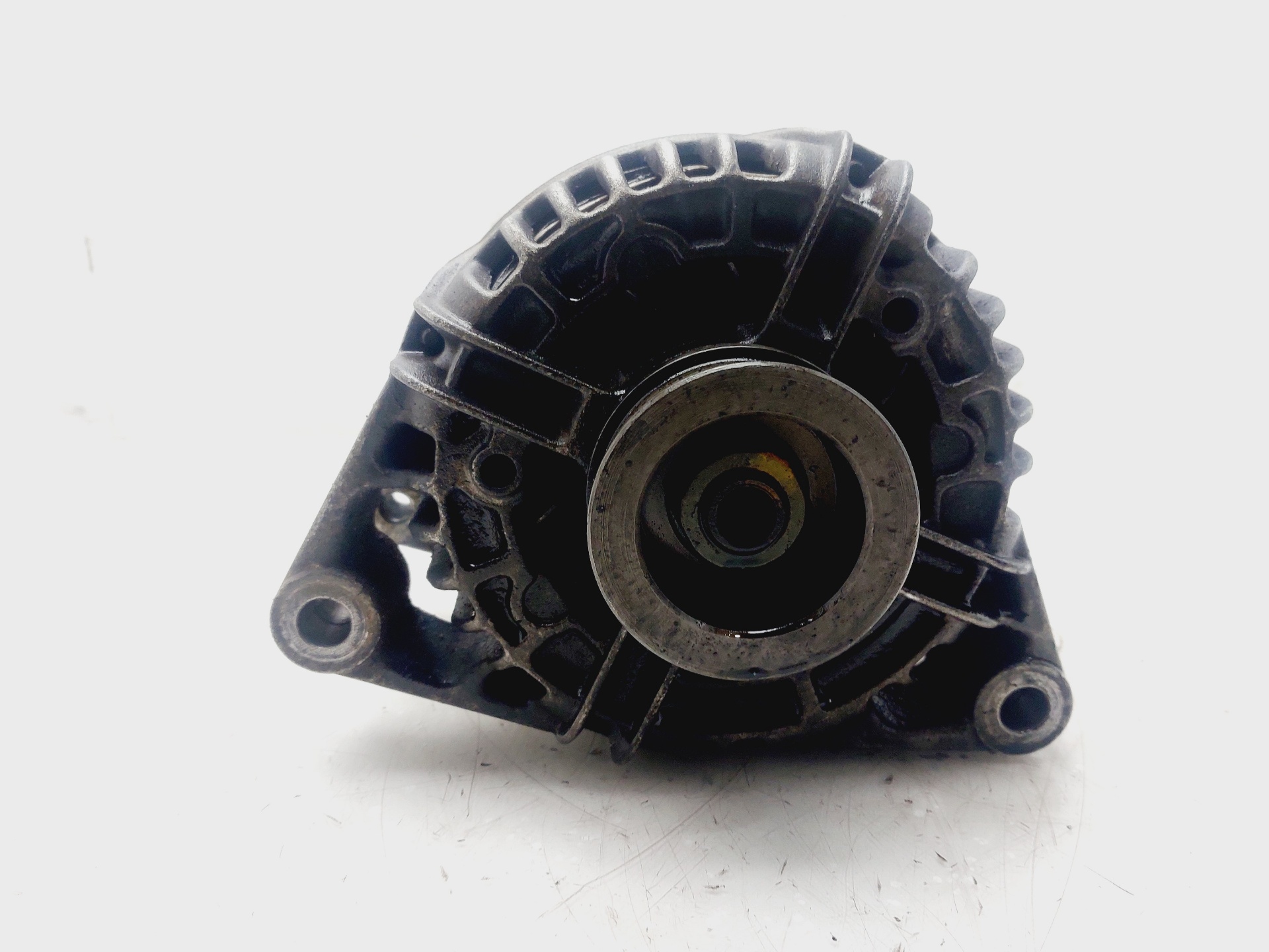 Alternador Z12XE 24437120 de Opel Corsa c (x01) 2003-2009 - pieza usada