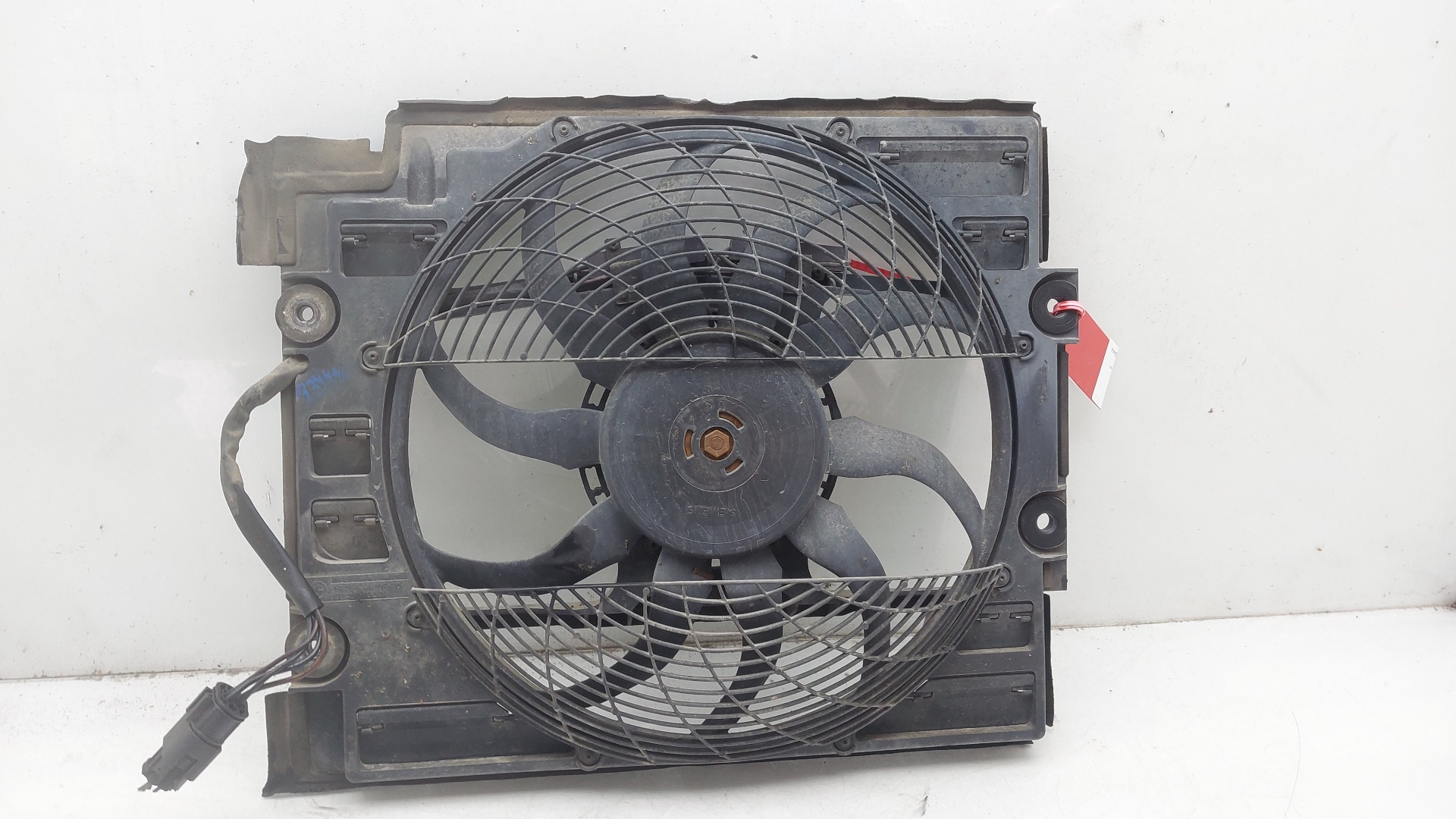 AUDI 80 B4 (1991-1996) Difuzora ventilators 64548380780 25434846