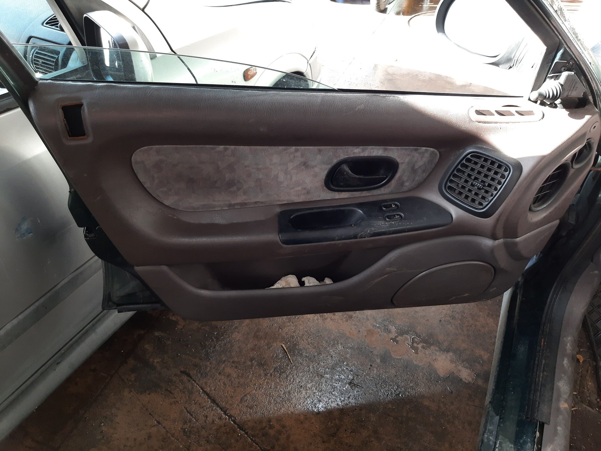 TOYOTA Laguna 1 generation (1993-2001) Jobb első ajtó zárja 7701045755 23373933