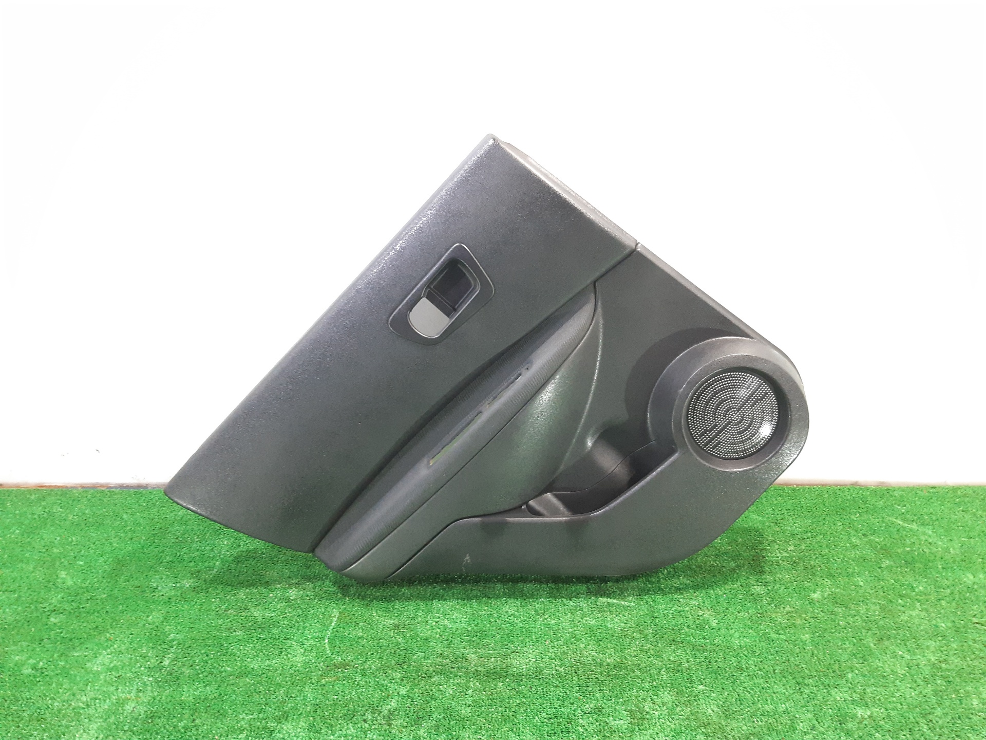 NISSAN Qashqai 1 generation (2007-2014) Moulure de porte arrière gauche 82911JD900 22037188