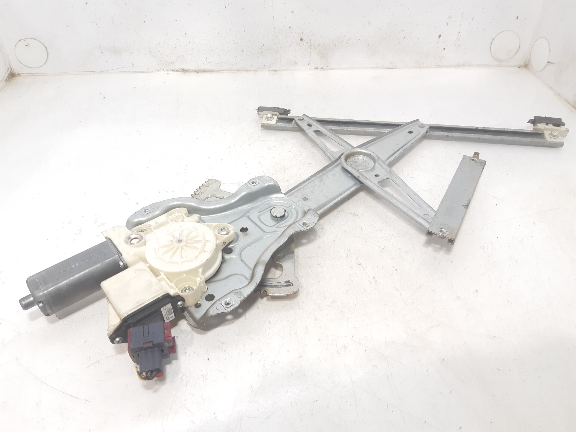 TOYOTA Corolla E120 (2000-2008) Lève-vitre de porte avant droite 6981002130 24046489