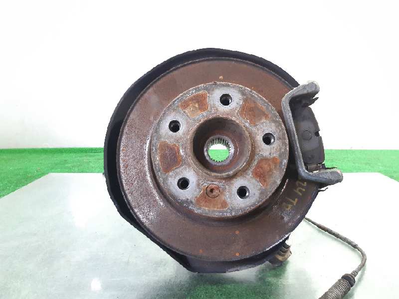 BMW 1 Series E81/E82/E87/E88 (2004-2013) Rear Right Wheel Hub 33326774810 24107827