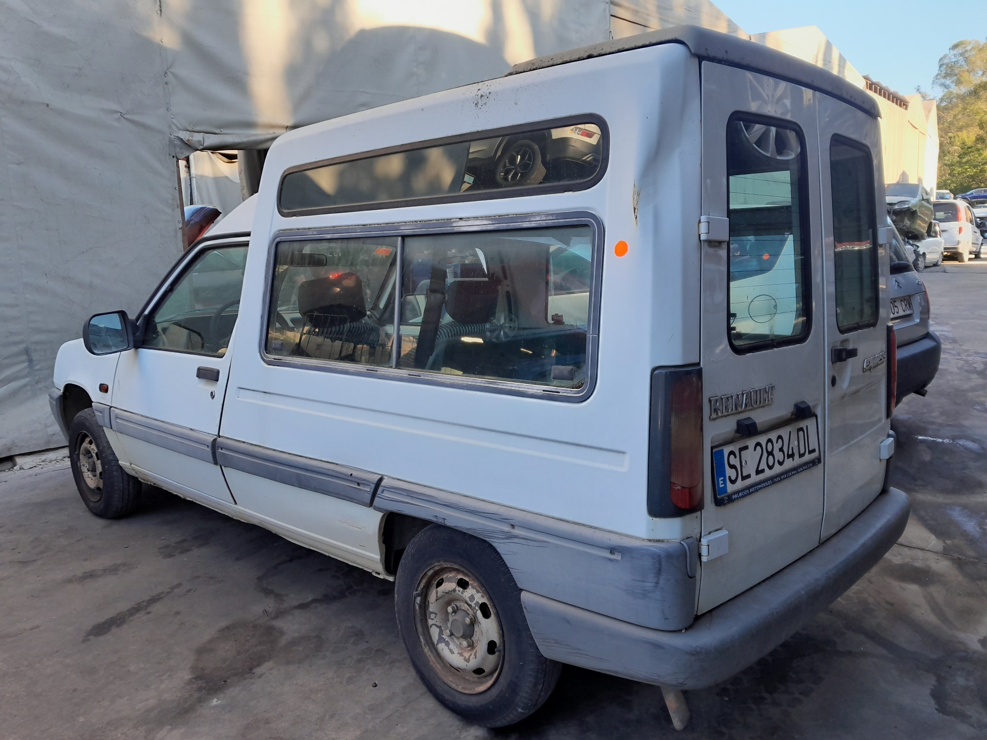 RENAULT Express Замок передней левой двери 7701030065 22902410