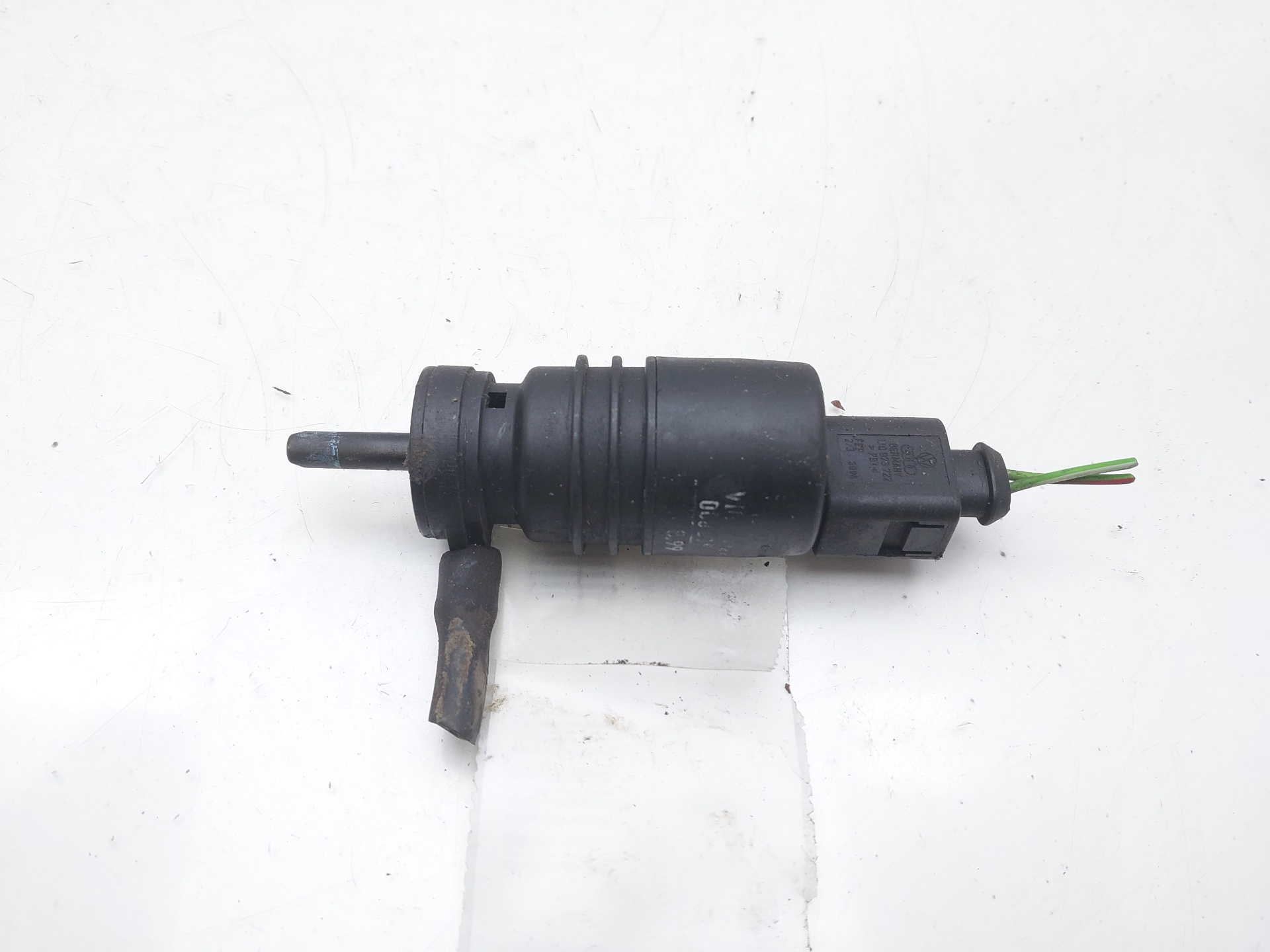 SEAT Ibiza 2 generation (1993-2002) Washer Tank Motor 1K5955651 20147936