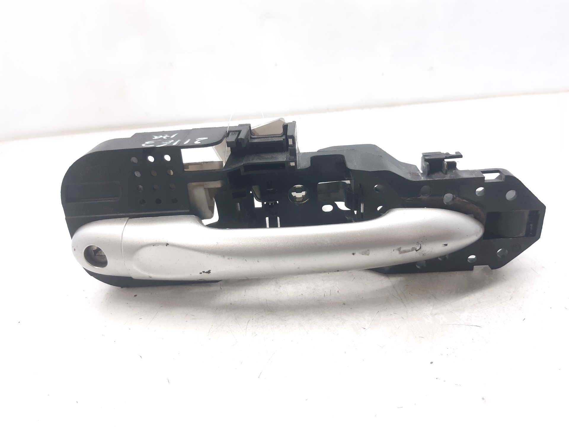 RENAULT Megane 3 generation (2008-2020) Front Left Door Exterior Handle 806070032R 18647224