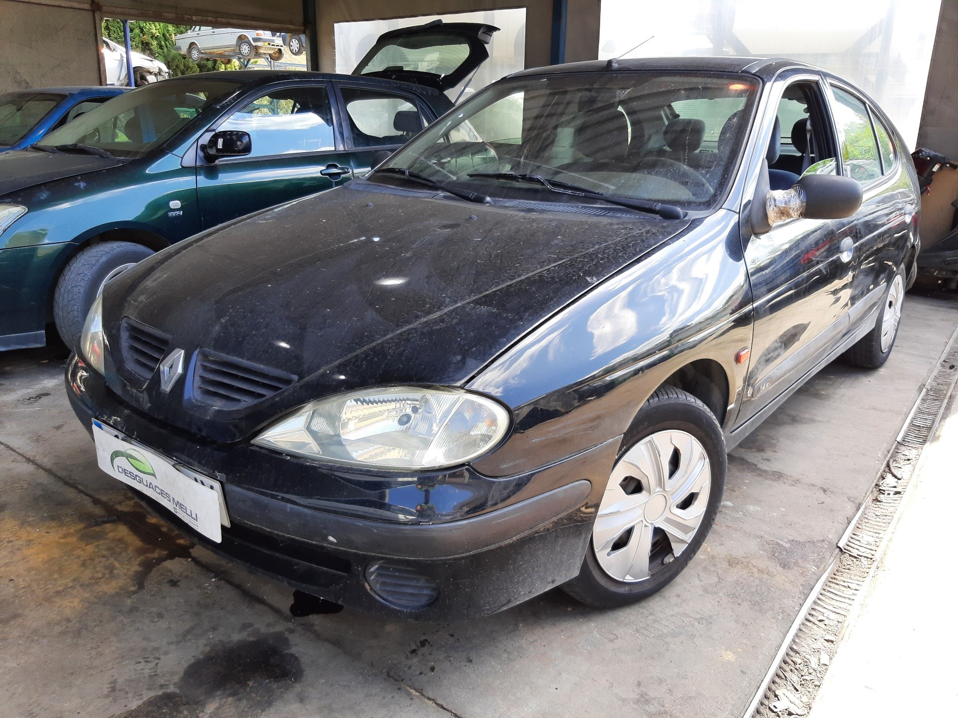 RENAULT Megane 1 generation (1995-2003) Hátsó lökhárító 7700838367 24547185