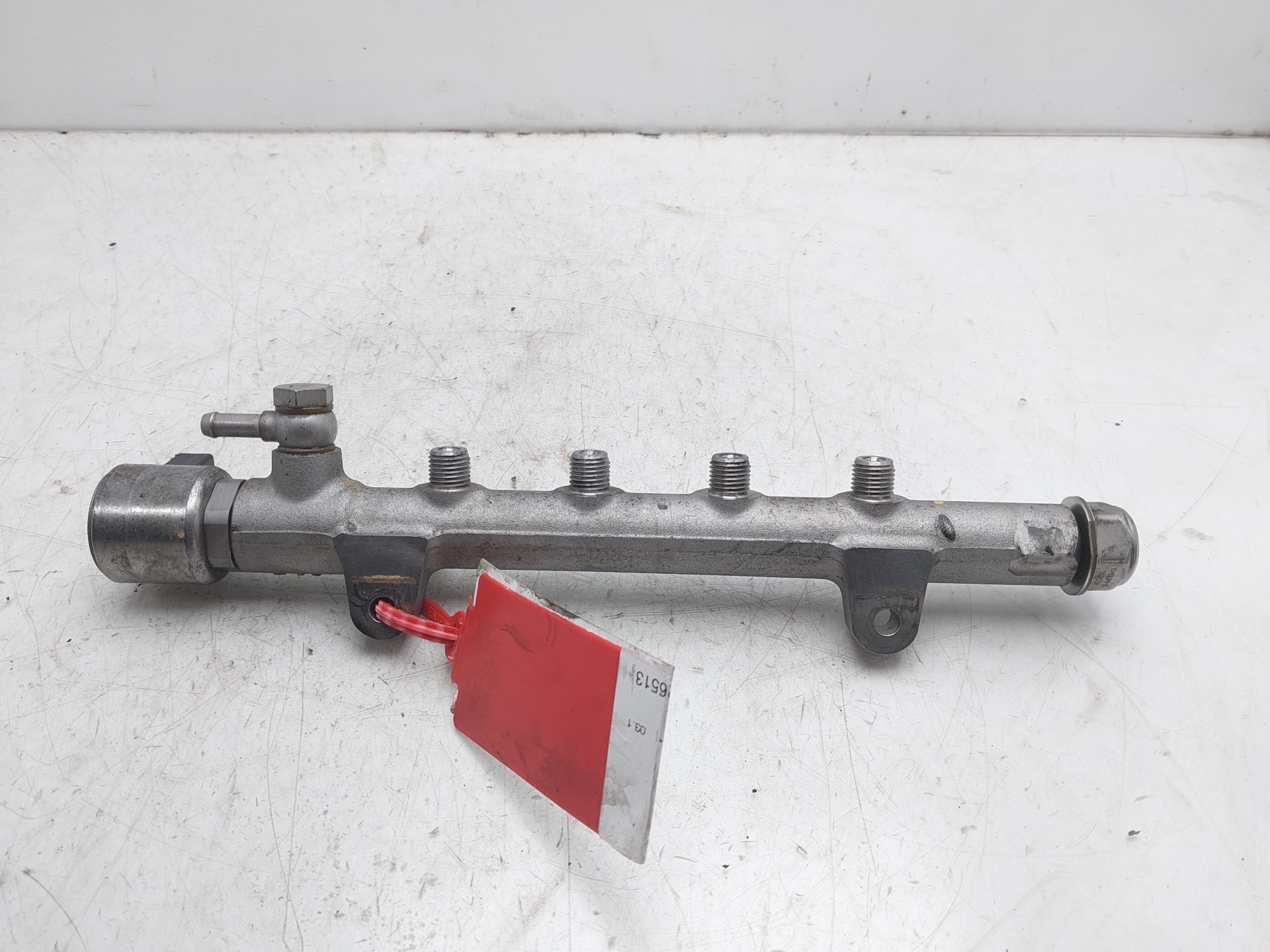 MERCEDES-BENZ A-Class W176 (2012-2018) Fuel Rail A6510700700 24932079