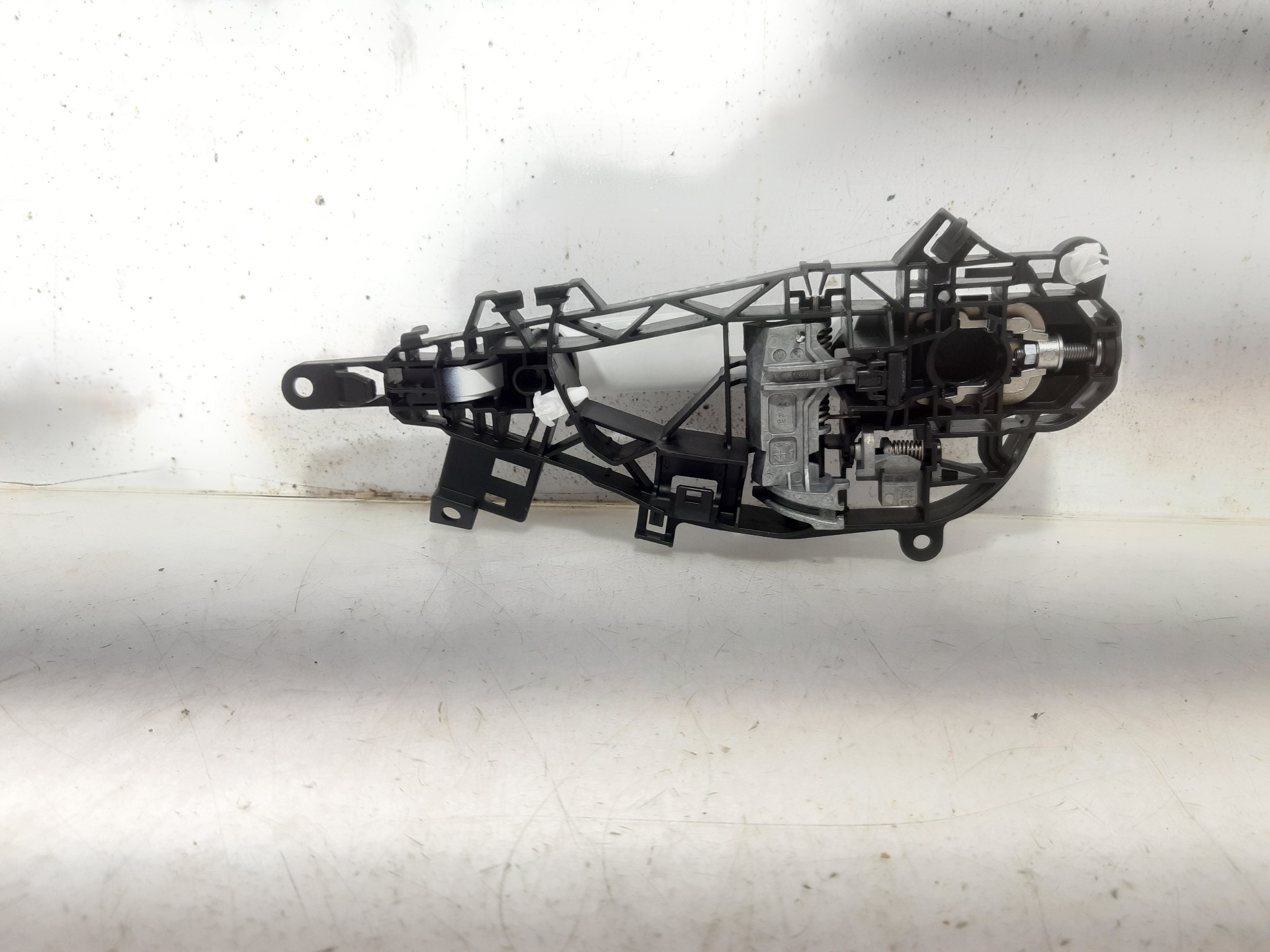 Maneta exterior trasera derecha B14XFL 13506795 de Opel Astra k (b16) 2015-0 125 CV - pieza usada