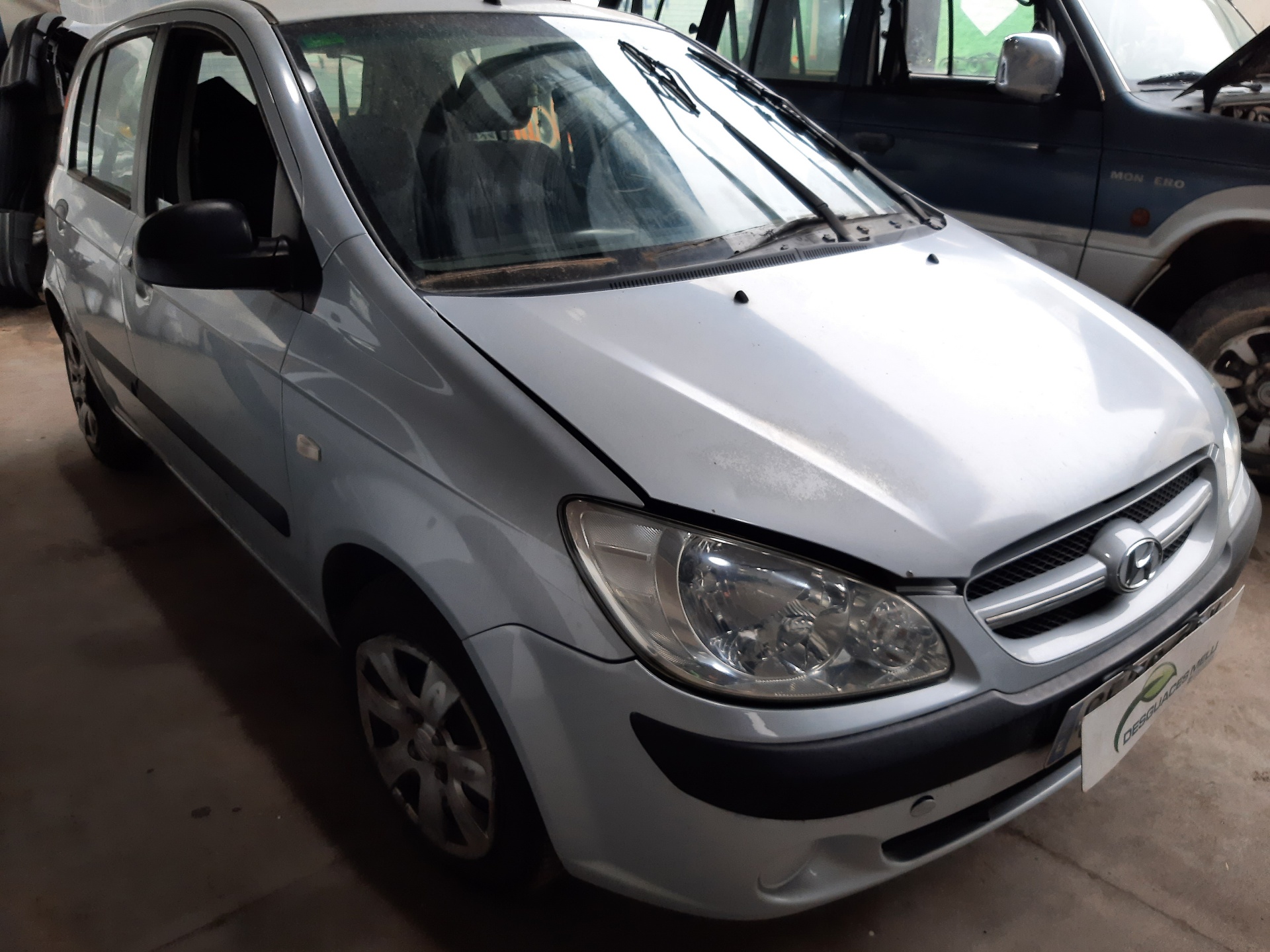 HYUNDAI Getz 1 generation (2002-2011) Priekšējā stikla tīrītāja mehānisms 981001C100 21693373