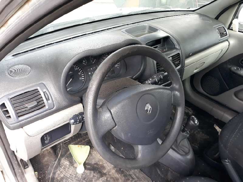 RENAULT Clio 2 generation (1998-2013) Генератор 7700437090 20182758