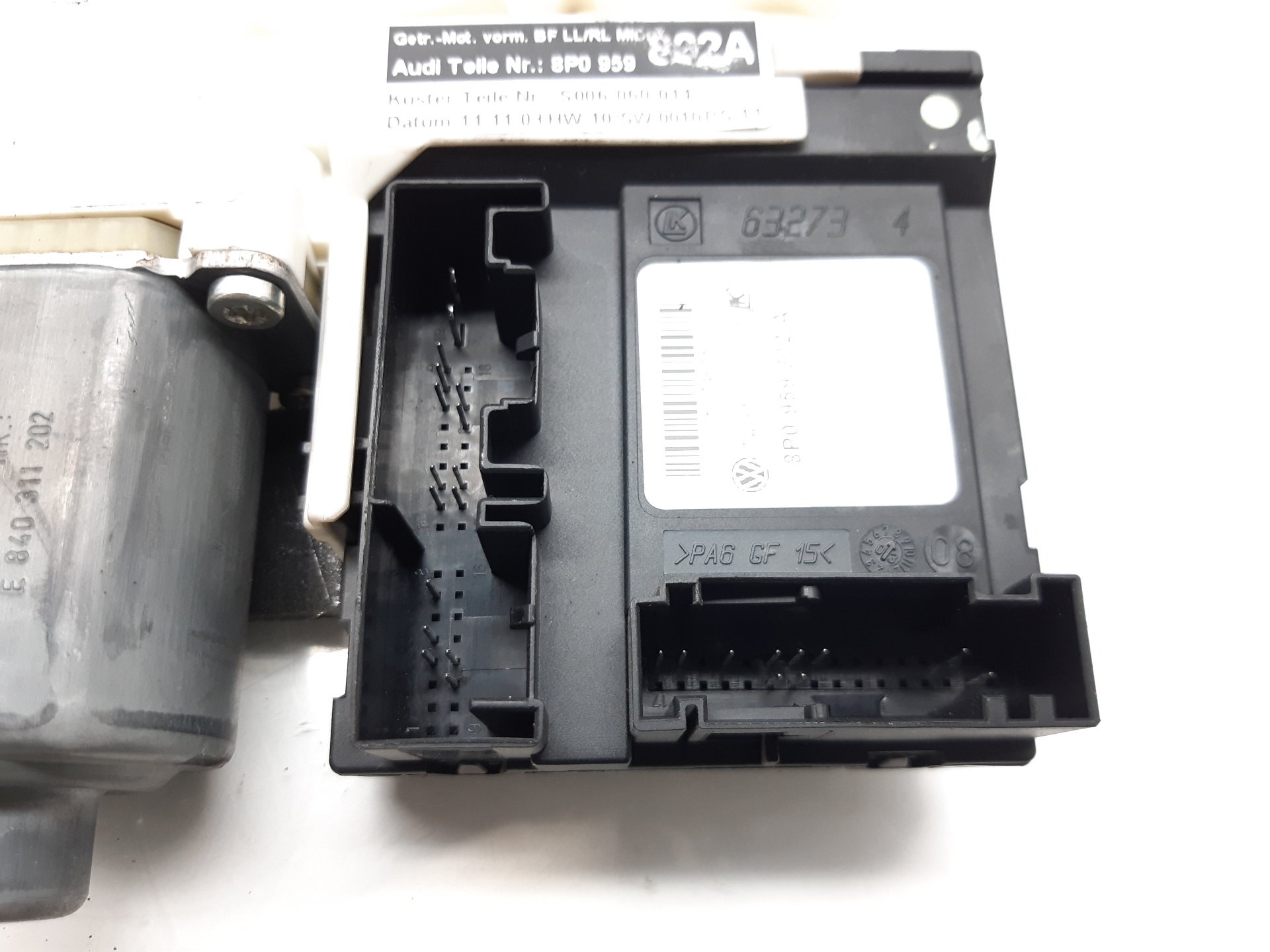 AUDI A3 8P (2003-2013) Motor de control geam ușă dreapta față 8P0959802A 20791932