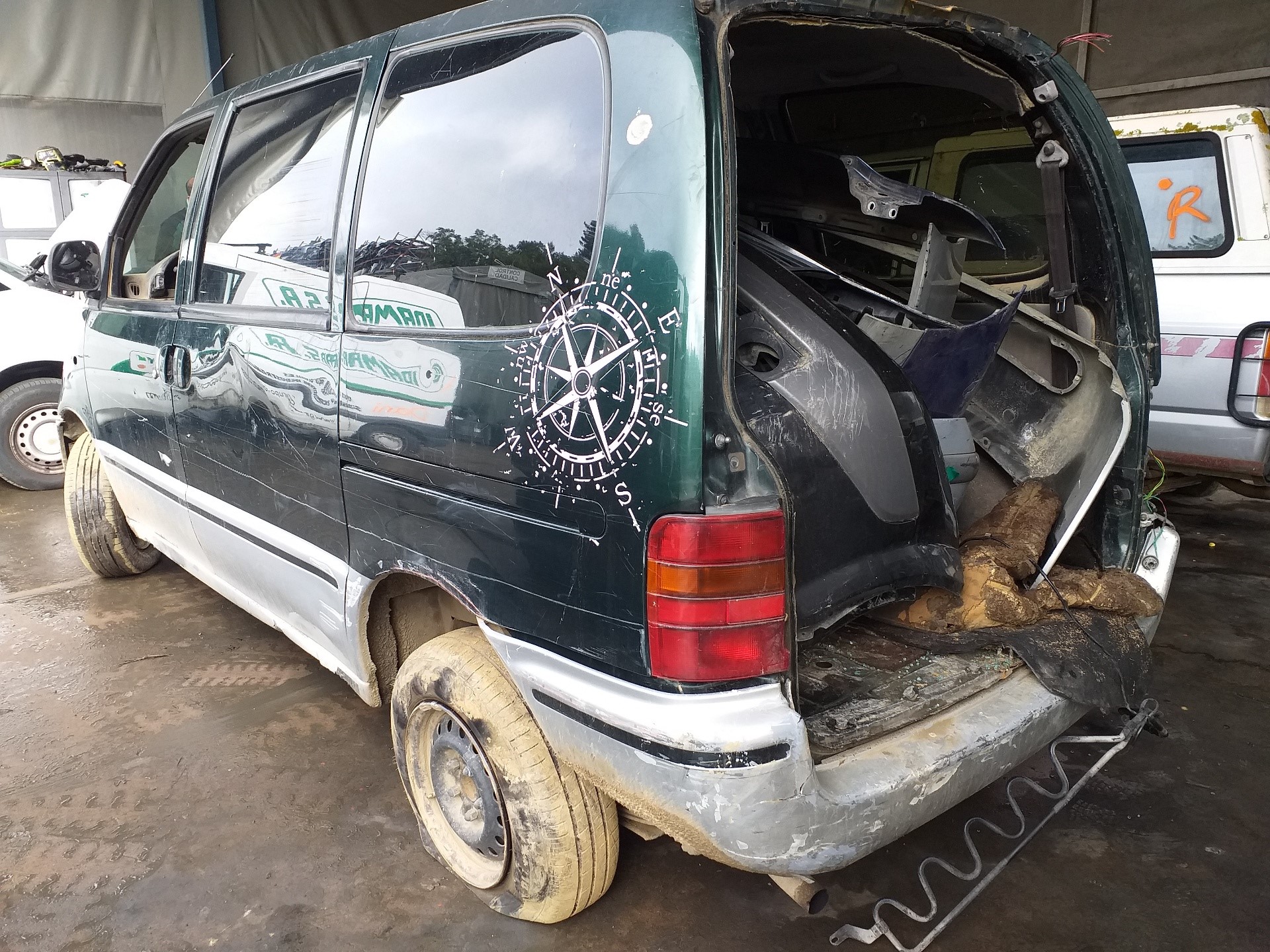 NISSAN Serena 1 generation (1991-2002) Front Left Door Interior Handle Frame 806719C001 22019971