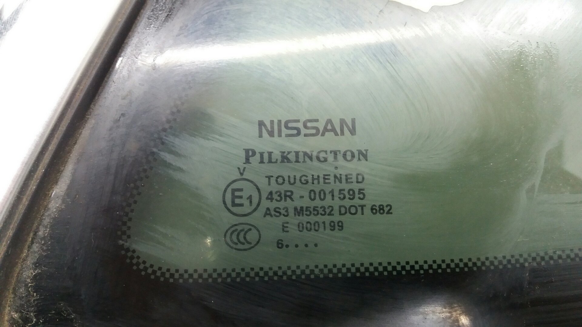 NISSAN Qashqai 2 generation (2013-2023) Aizmugurējais labais durvju stikls 833124EA0A 22043899