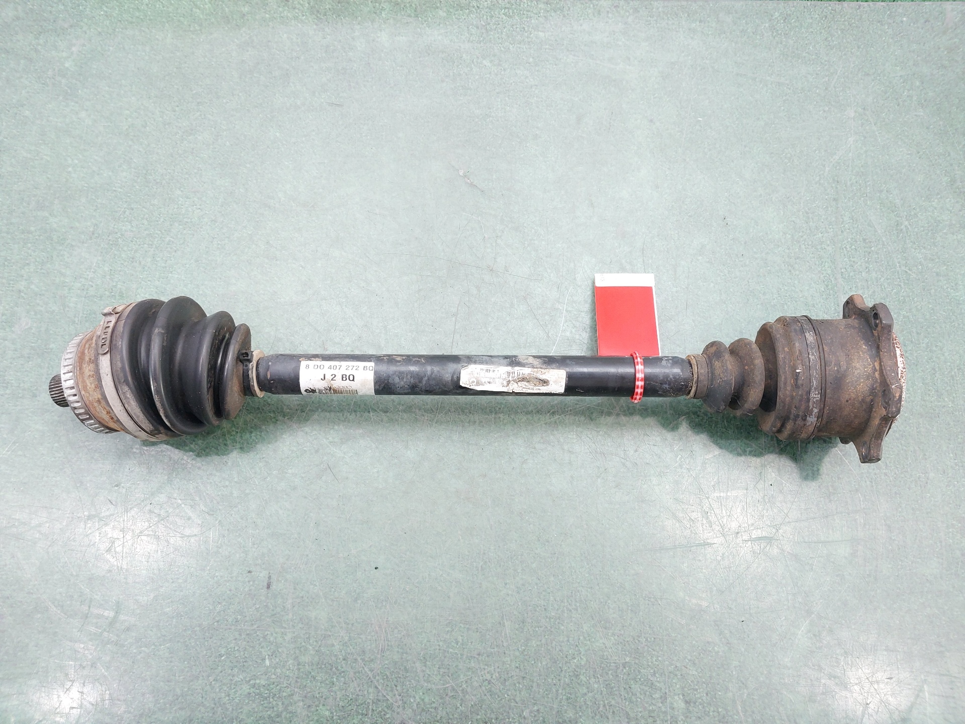 VOLKSWAGEN Passat B5 (1996-2005) Front Left Driveshaft 8D0407272BQ 25403427