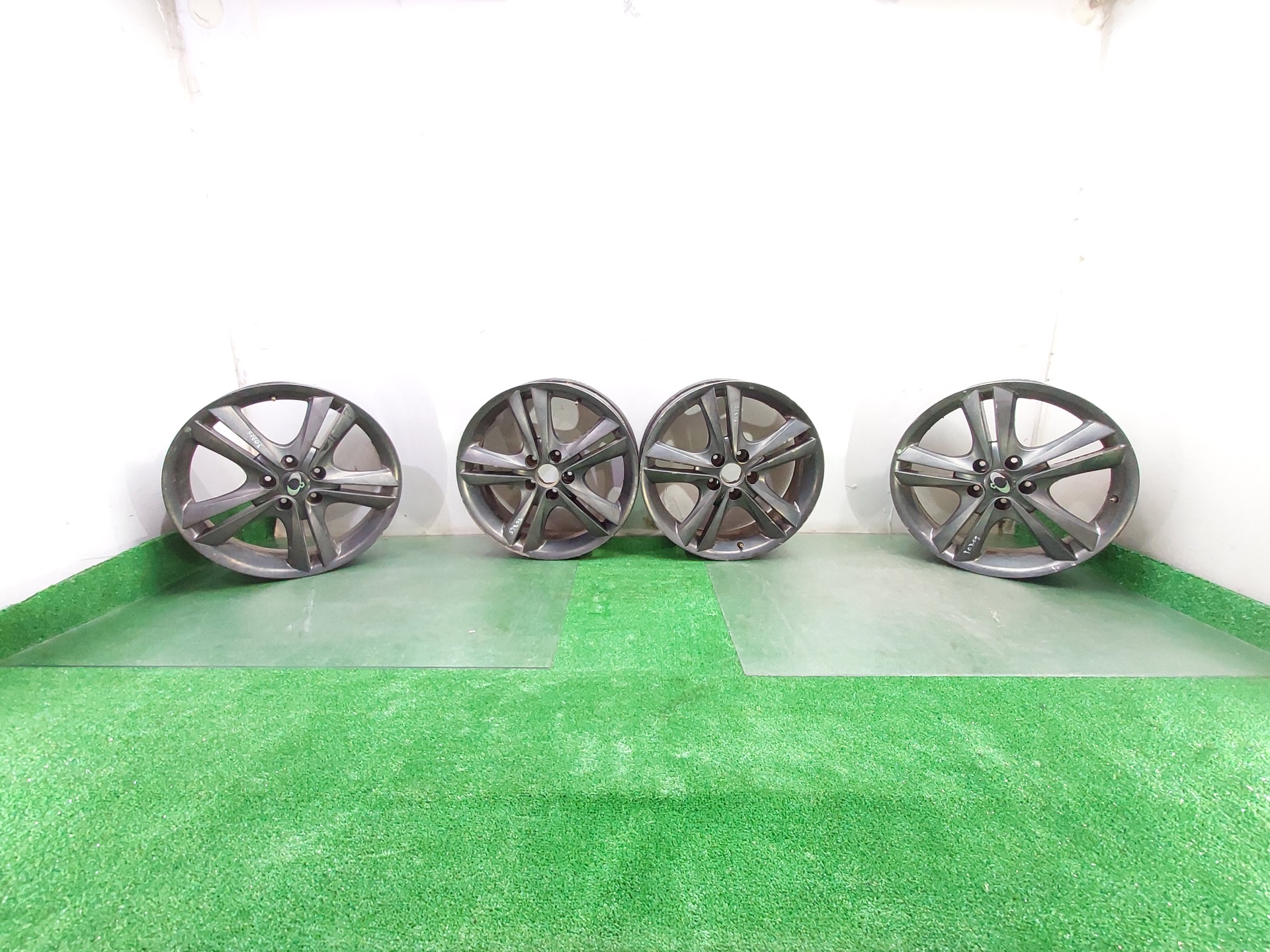 SSANGYONG Korando 3 generation (2010-2020) Комплект колес R18 24121640