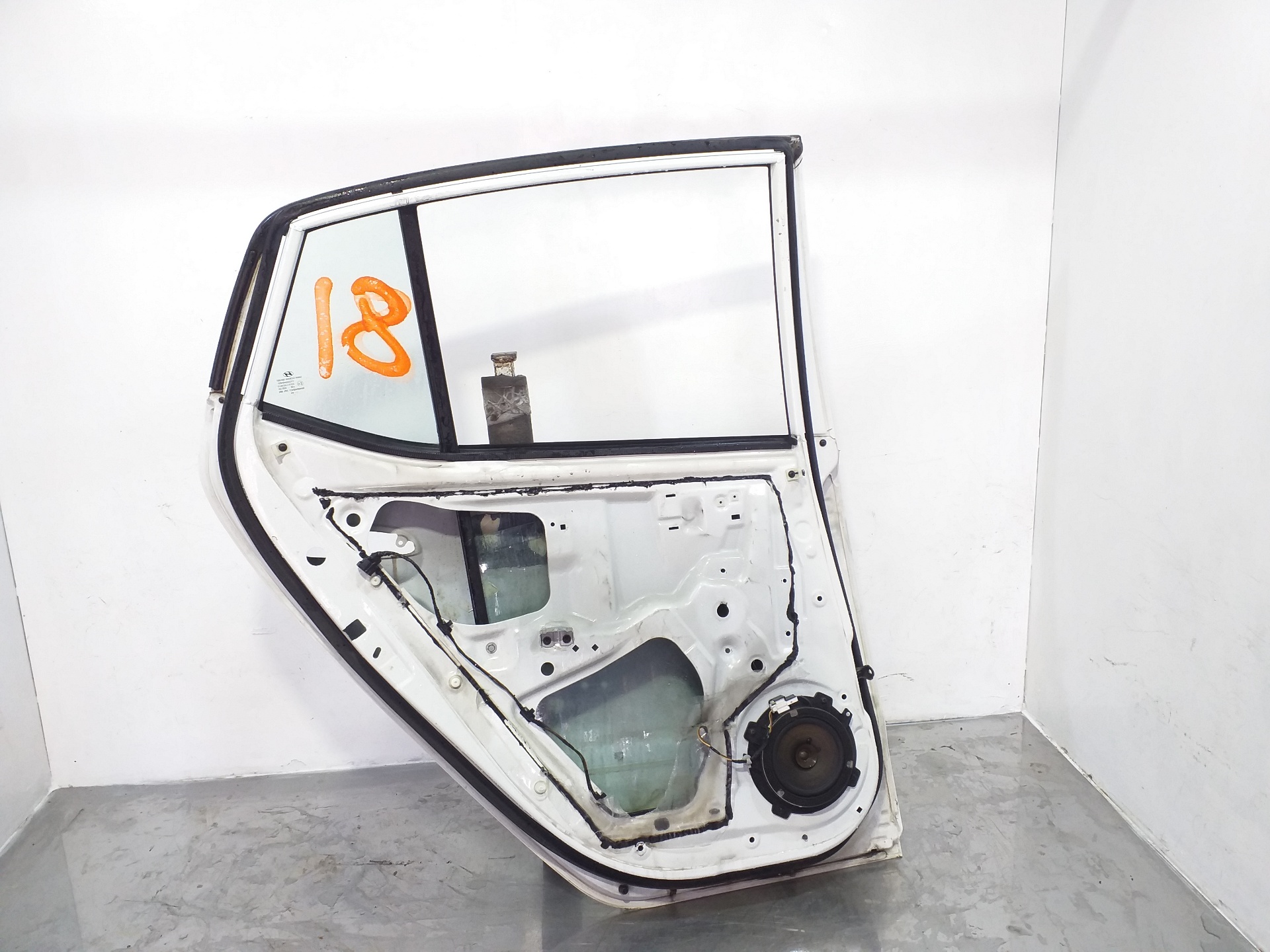 FORD USA i10 1 generation (2007-2013) Rear Left Door 770030X050 23347251