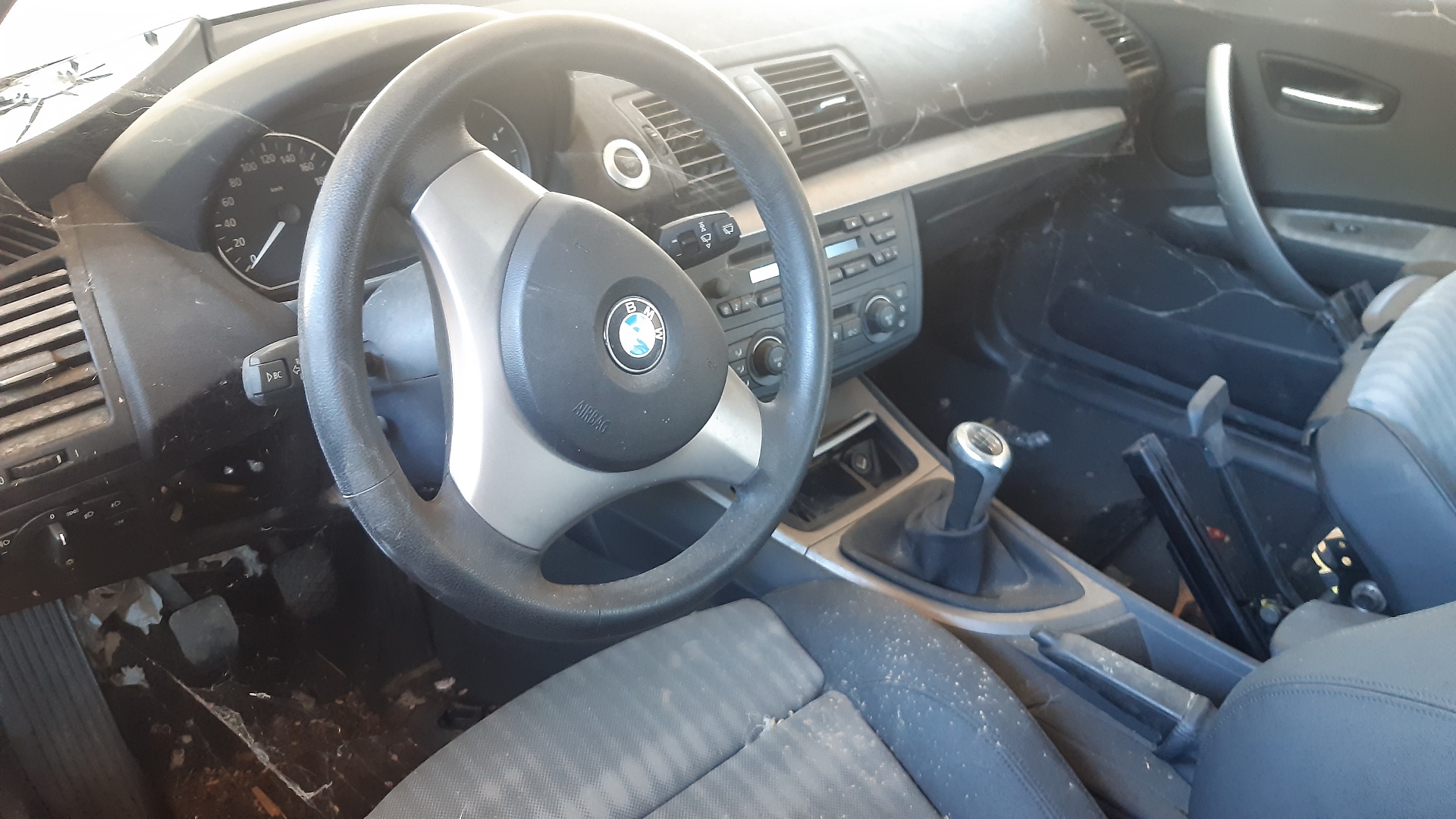 BMW 1 Series E81/E82/E87/E88 (2004-2013) Priekinių dešinių durų išorinė rankenėlė 51217207552 24051493
