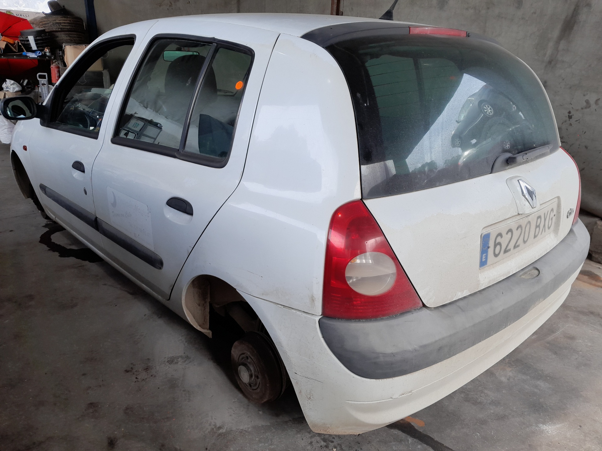 RENAULT Clio 3 generation (2005-2012) Дверь задняя левая 7751472475 24074215