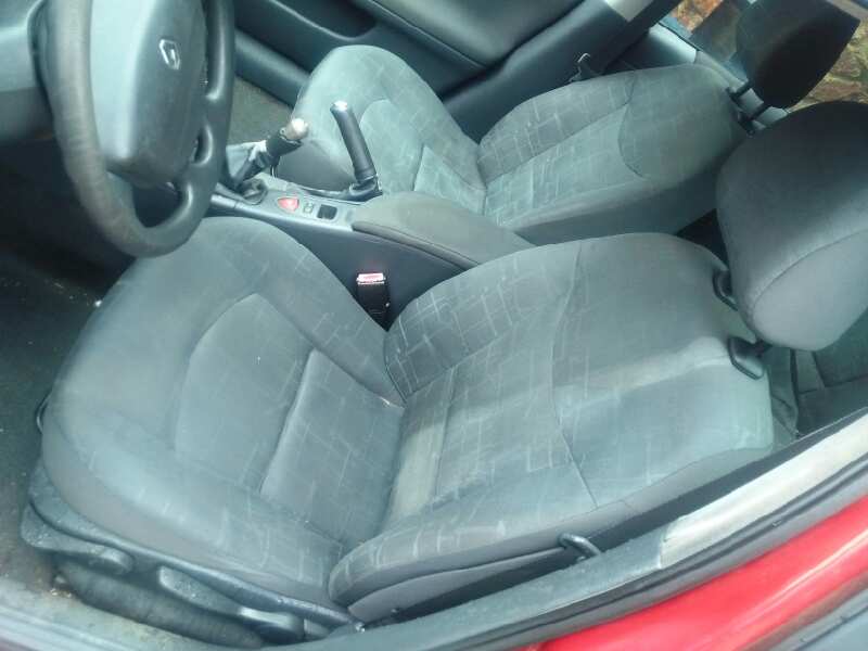 RENAULT Laguna 2 generation (2001-2007) Форсунка 8200100272 20169031