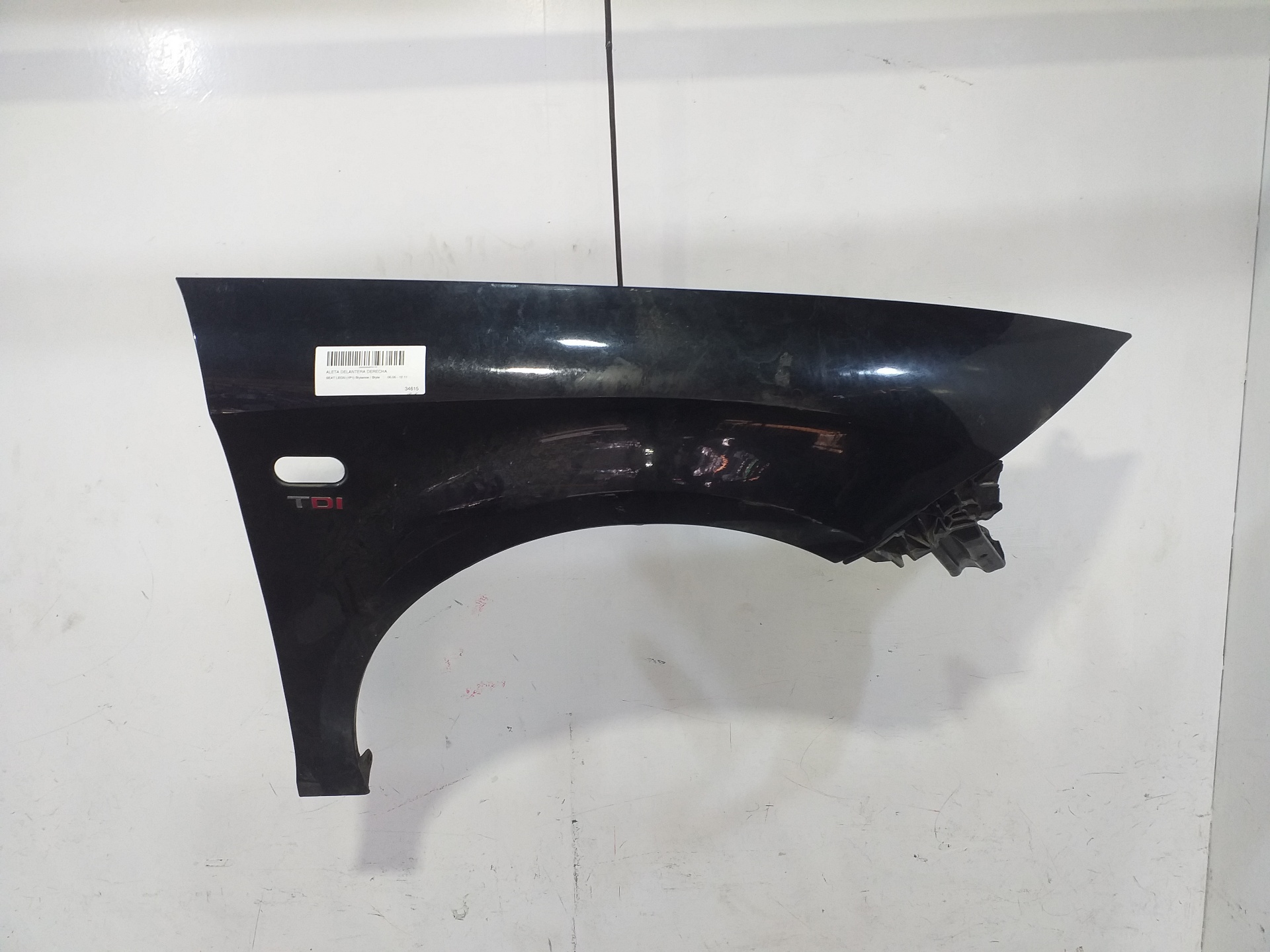 SEAT Leon 2 generation (2005-2012) Front Right Fender 1P0821022A 25103974