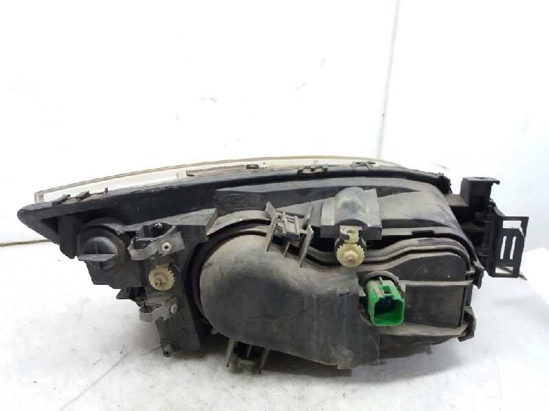 Headlamp left side CHBA 1435624 de Ford Mondeo iii turnier (bwy) 2000-2007 125 CV con 177780 km - pieza usada
