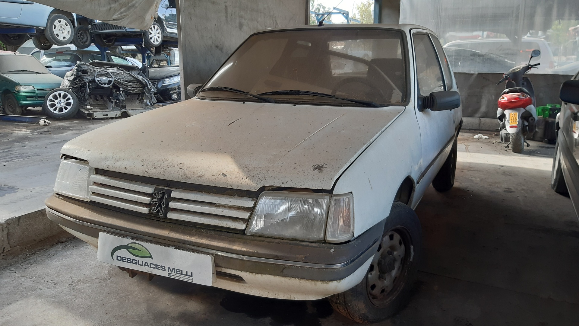 PEUGEOT 205 1 generation (1983-1998) Vinduesvaskertank 9255225680 18723344