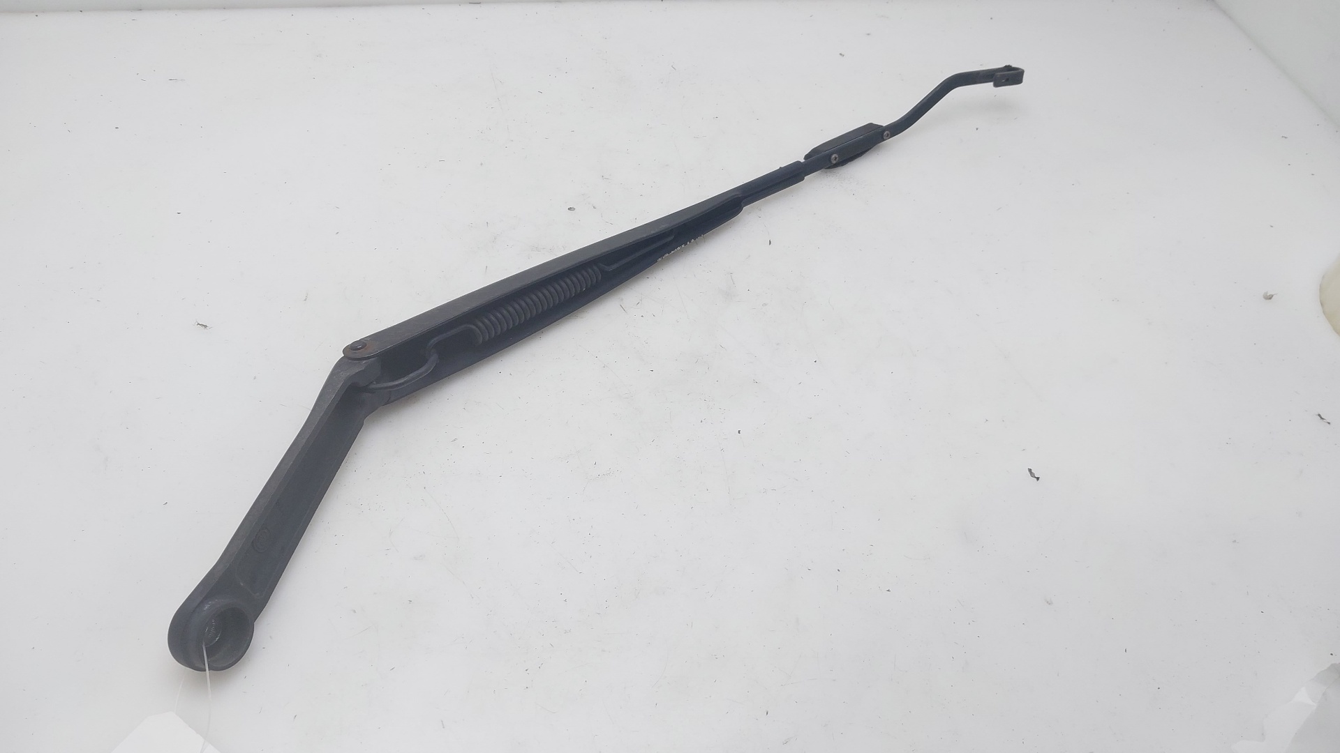 MERCEDES-BENZ W124 1 generation (1984-1994) Front Wiper Arms 9831026040 25399776