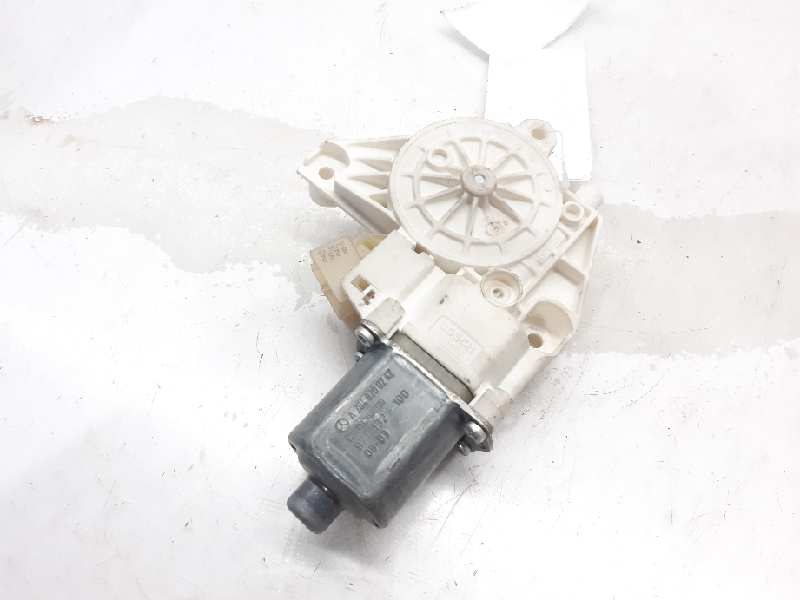 MERCEDES-BENZ C-Class W204/S204/C204 (2004-2015) Front Right Door Window Control Motor 2048200242 20791251