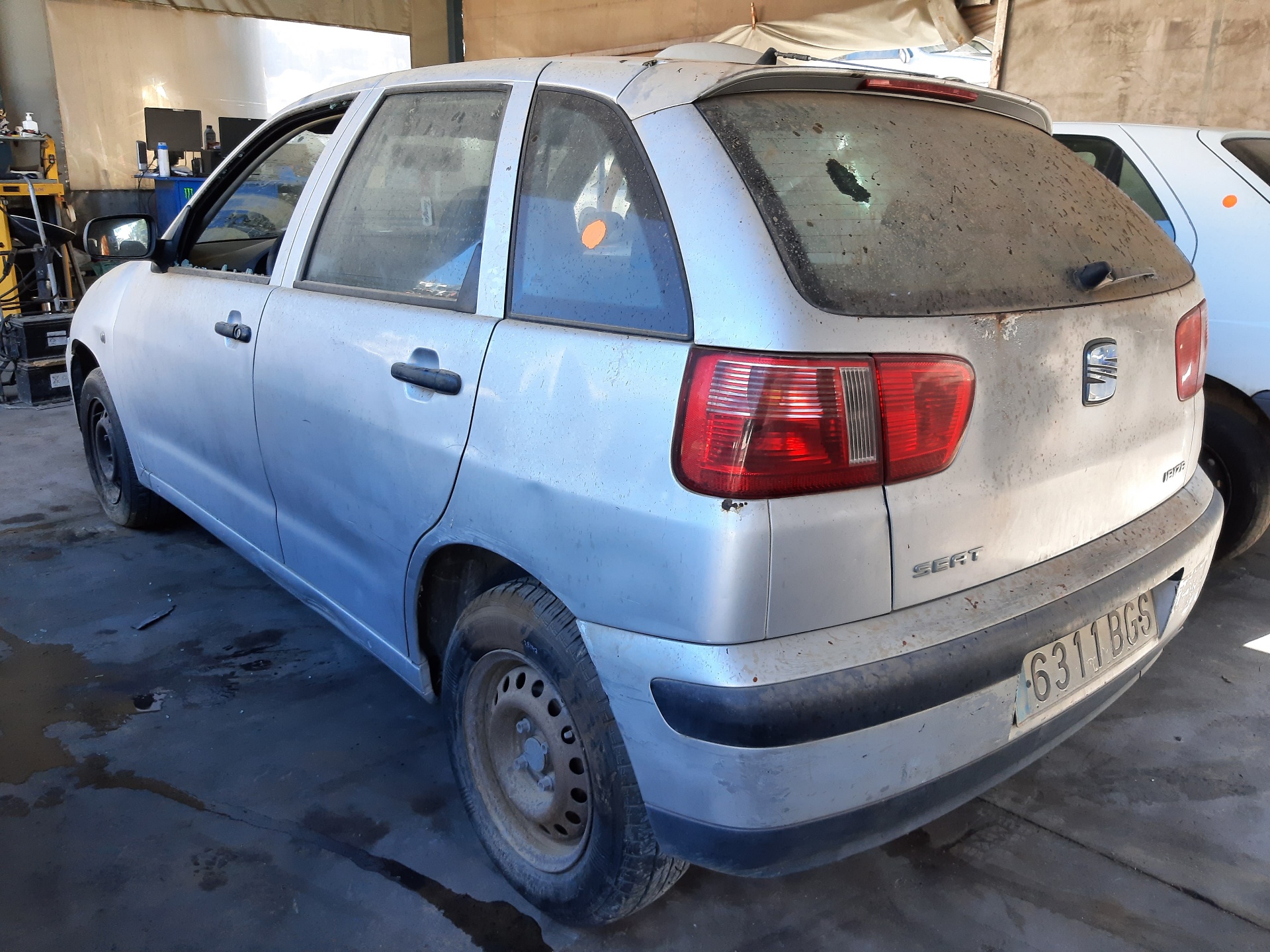 SEAT Cordoba 1 generation (1993-2003) Priekšējās labās durvis 6K4831052C 22439354