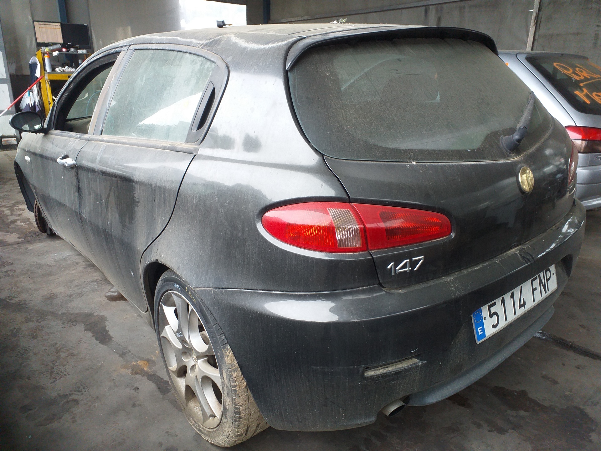 ALFA ROMEO 147 2 generation (2004-2010) Priekinių kairių durų vidinis rankenos rėmelis 46736147 24128916