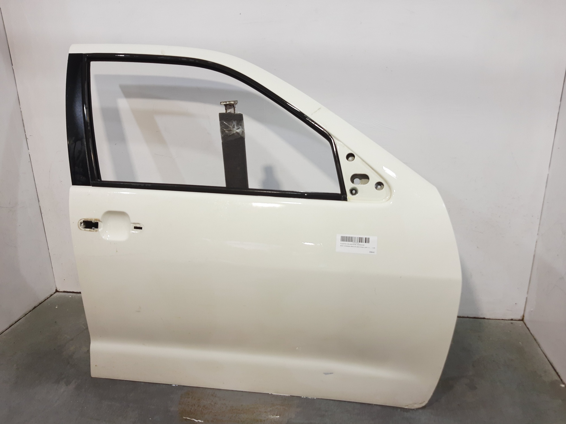 SEAT Ibiza 2 generation (1993-2002) Front Right Door 6K4831052C 22664751