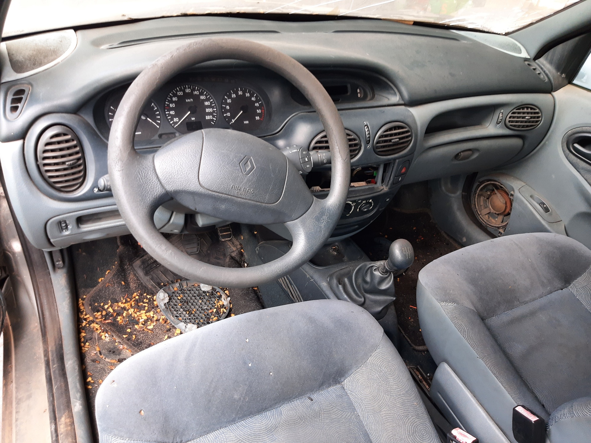 KIA Megane 1 generation (1995-2003) Priekinis kairys žibintas 260605784R 24123335