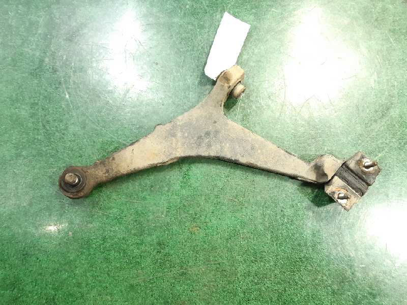 PEUGEOT Front Right Arm 352079 25306912