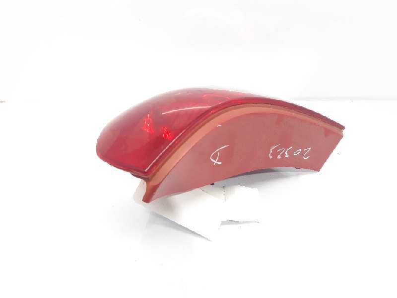 RENAULT Clio 2 generation (1998-2013) Rear Right Taillight Lamp 8200917487 18515202