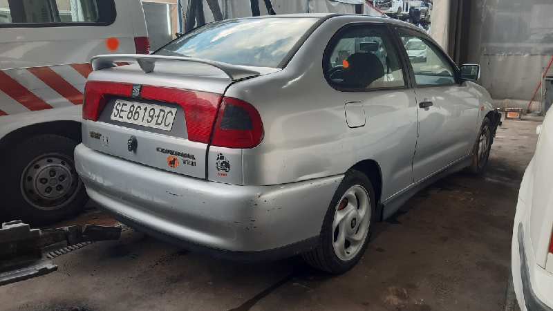 NISSAN Ibiza 2 generation (1993-2002) Зеркало передней левой двери 8794012B00 22042762