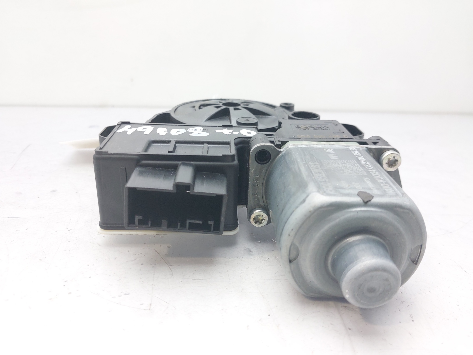 SEAT Alhambra 2 generation (2010-2021) Rear Right Door Window Control Motor 5Q0959408D 20686779