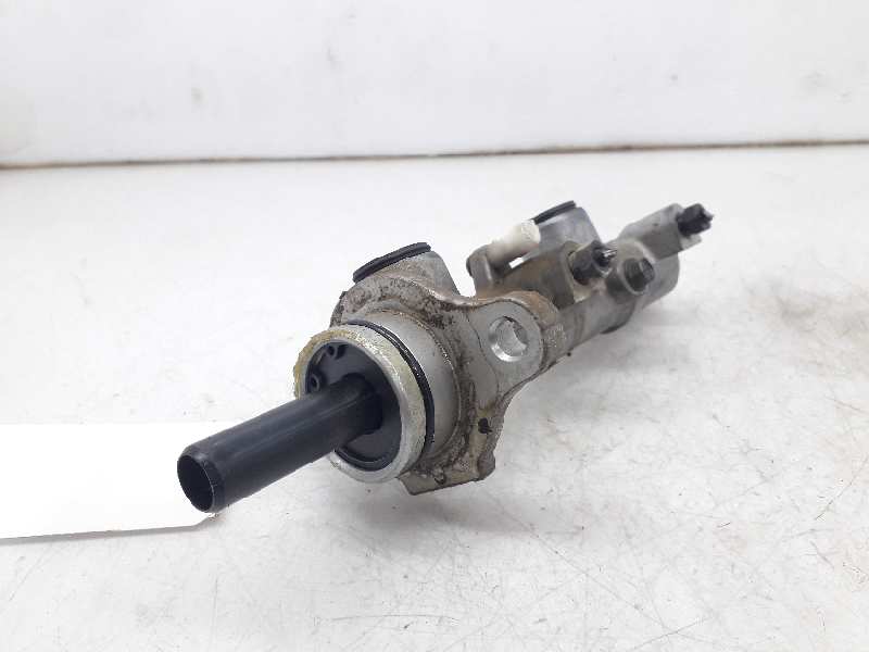 KIA Cee'd 1 generation (2007-2012) Brake Cylinder 585101H200 20172581