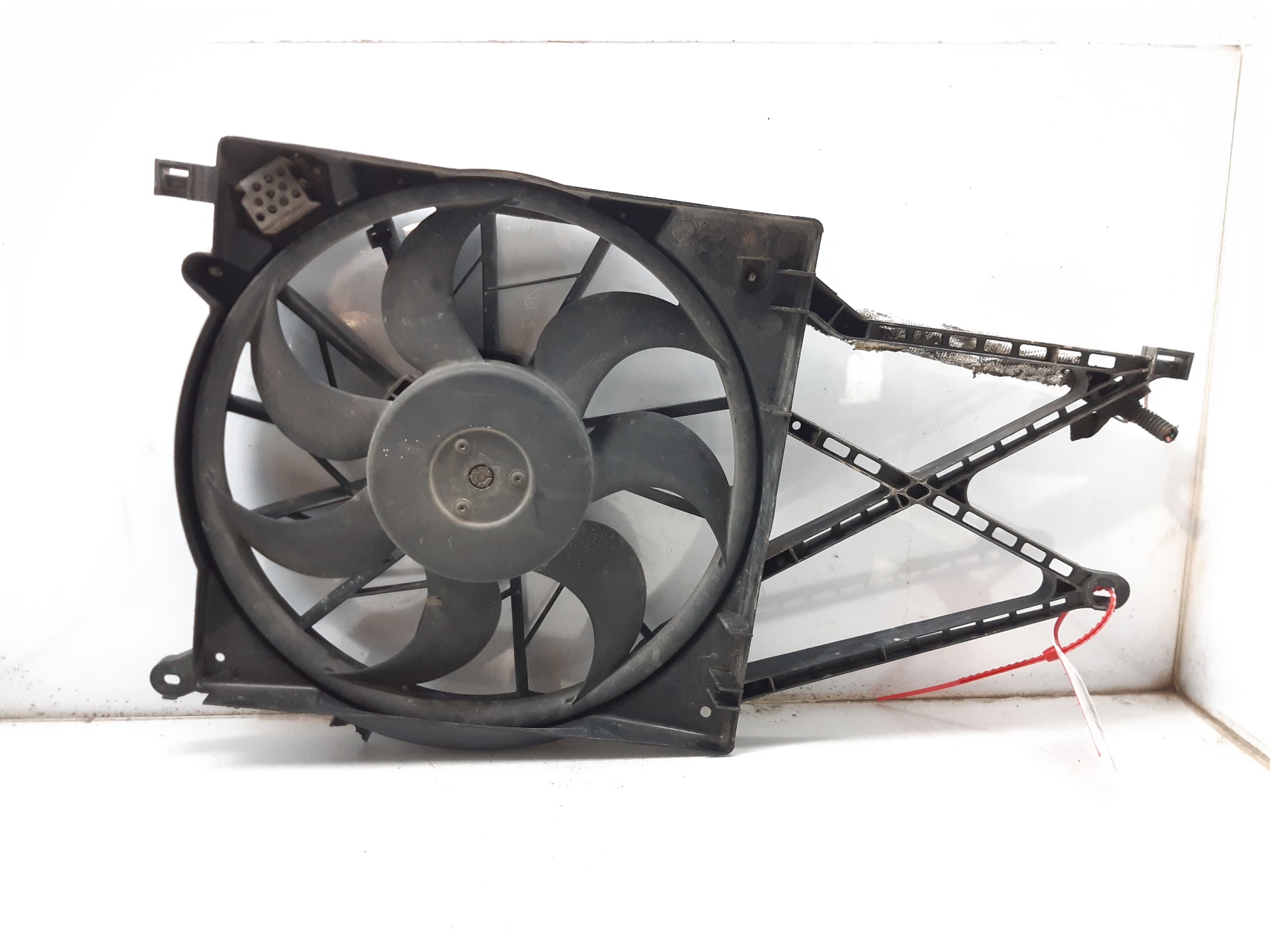 OPEL Astra H (2004-2014) Diffuser Fan 90570739 24041513