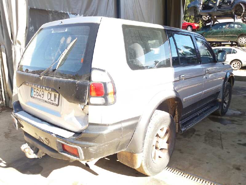 MITSUBISHI Pajero Sport 1 generation (1996-2008) Galinių dešinių durų spyna MR313410 20184003