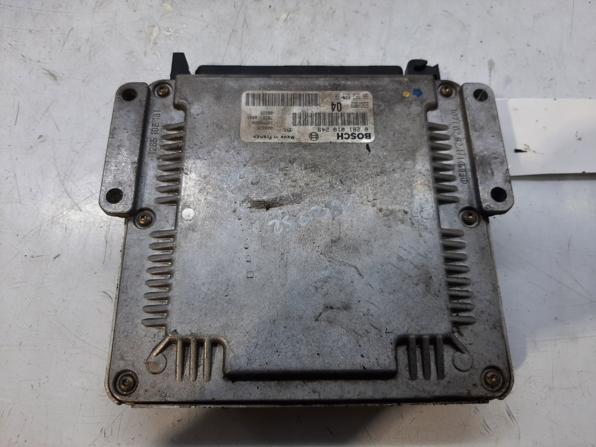 PEUGEOT 306 1 generation (1993-2002) Engine Control Unit ECU 9636256980 18726300