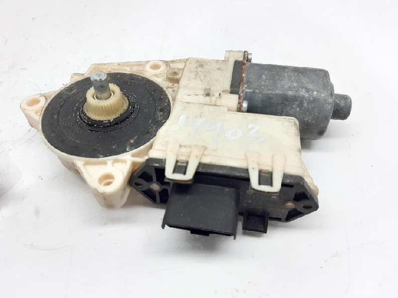 CITROËN C4 1 generation (2004-2011) Rear Left Door Window Control Motor 0130822239 18492365