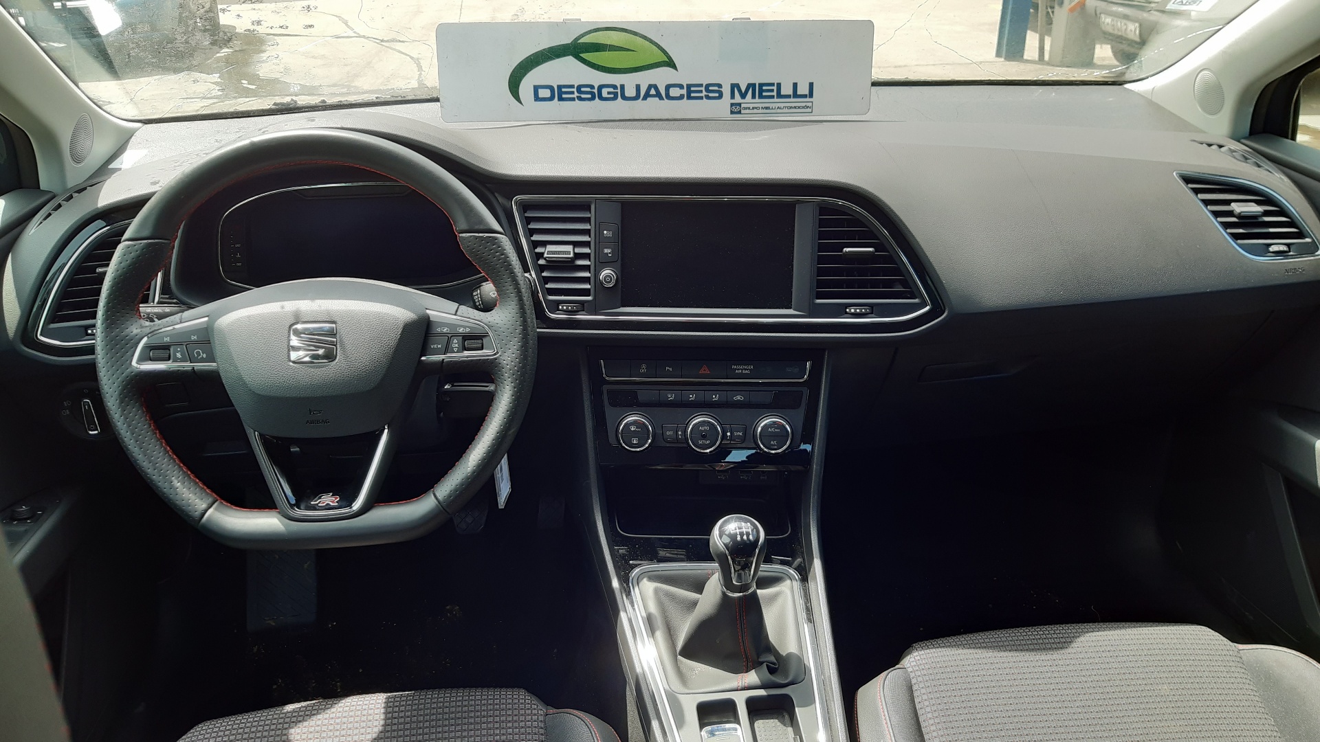 SEAT Leon 3 generation (2012-2020) Маторчик стеклоподъемника передней левой двери 5Q0959801C 18683173
