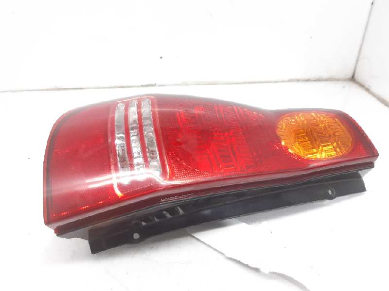 HYUNDAI Santa Fe SM (2000-2013) Rear Left Taillight 9240117010 18475374