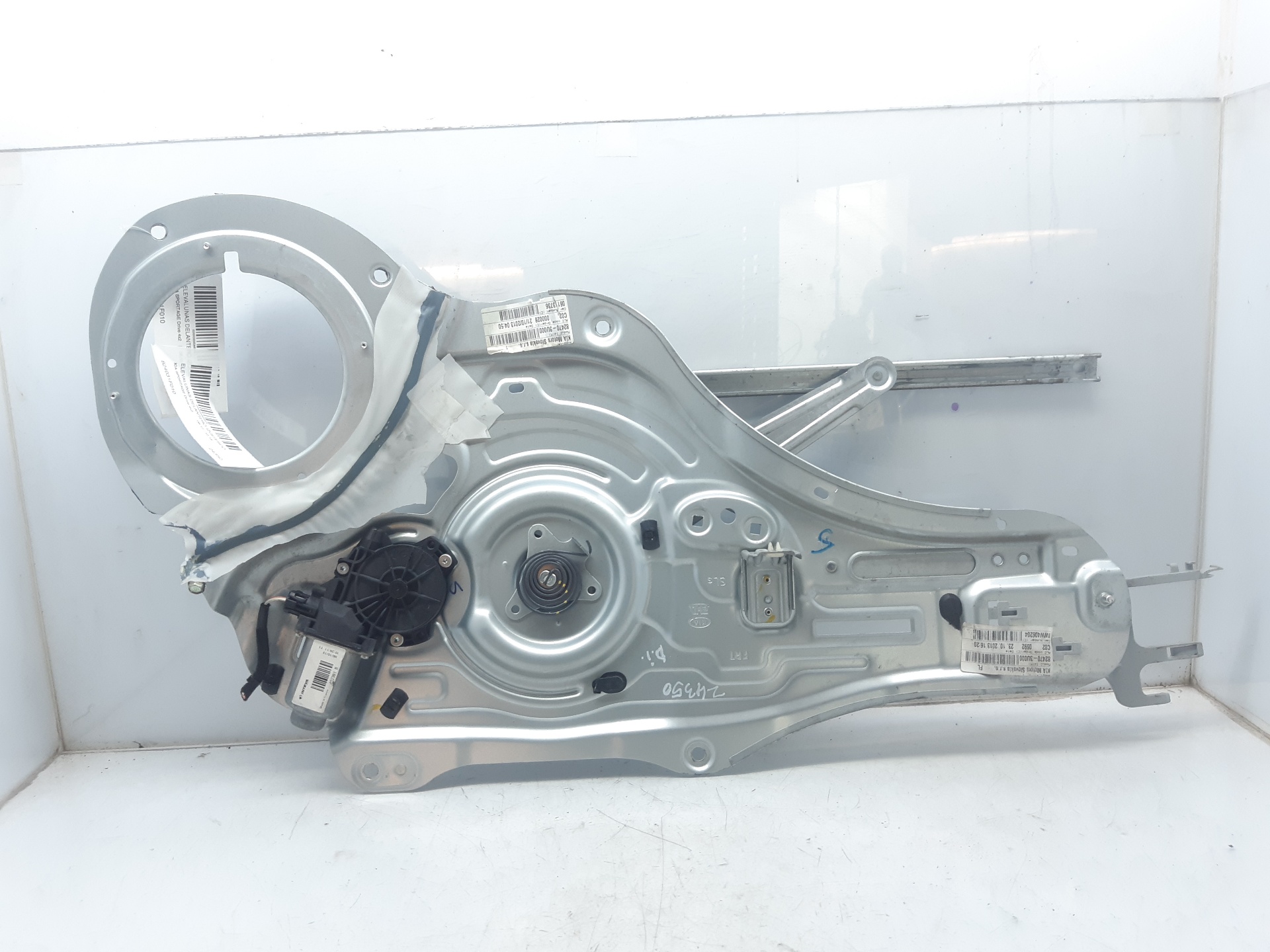 KIA Sportage 3 generation (2010-2015) Front Left Door Window Regulator 824031F010 18701717