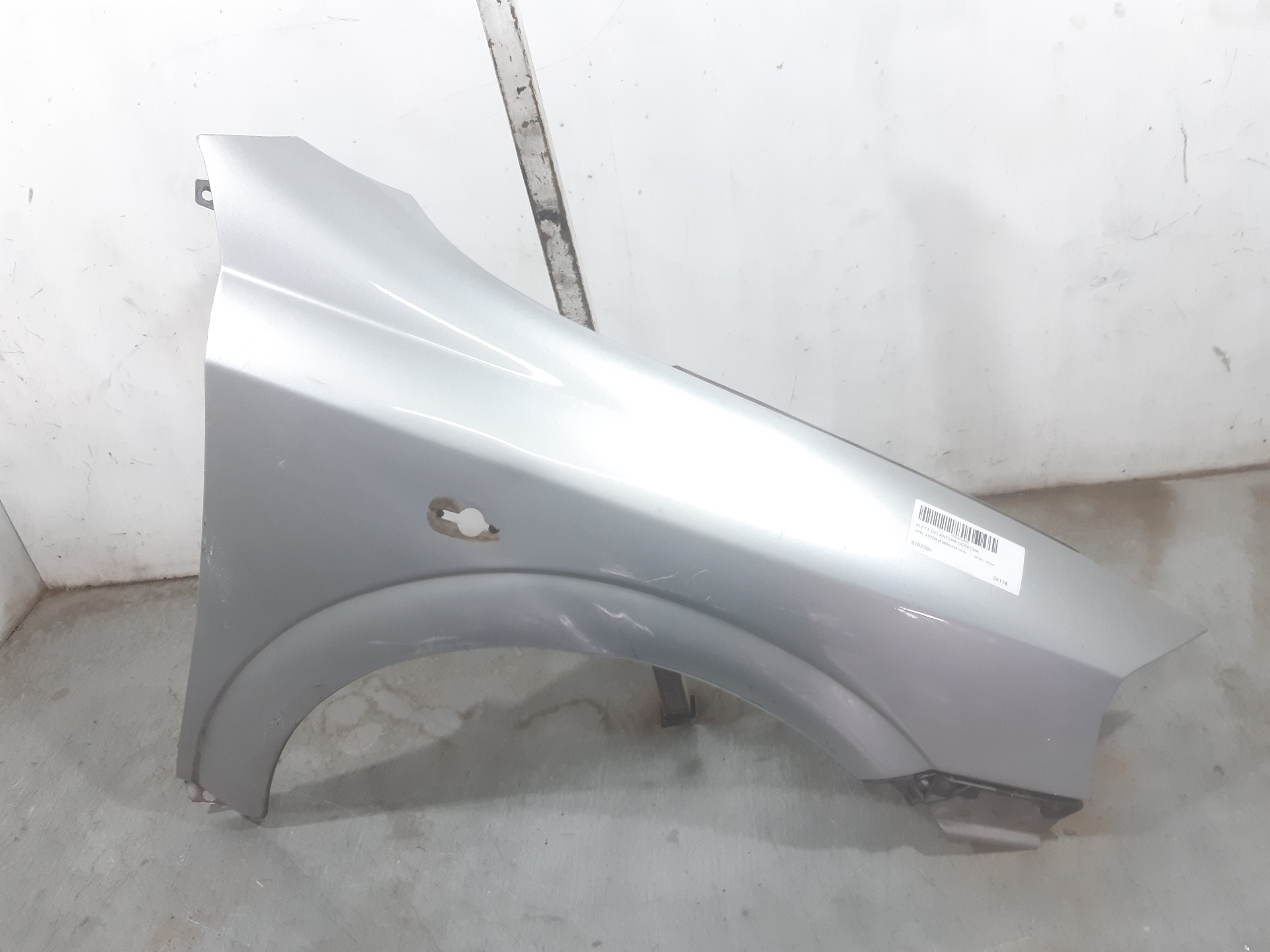 OPEL Astra H (2004-2014) Priekšējais labais spārns 6102364 24023307