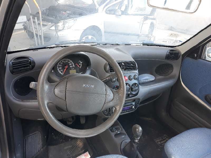 FIAT Seicento 1 generation (1998-2010) Стеклоподъемник передней правой двери 0046512241 20185209