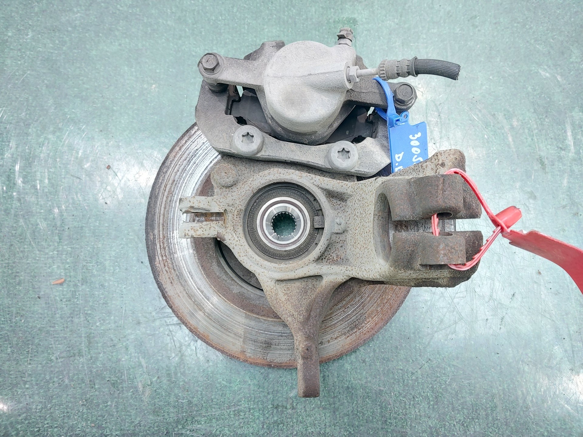 CITROËN C-Elysee 2 generation (2012-2017) Front Right Wheel Hub 1607557580 22487643