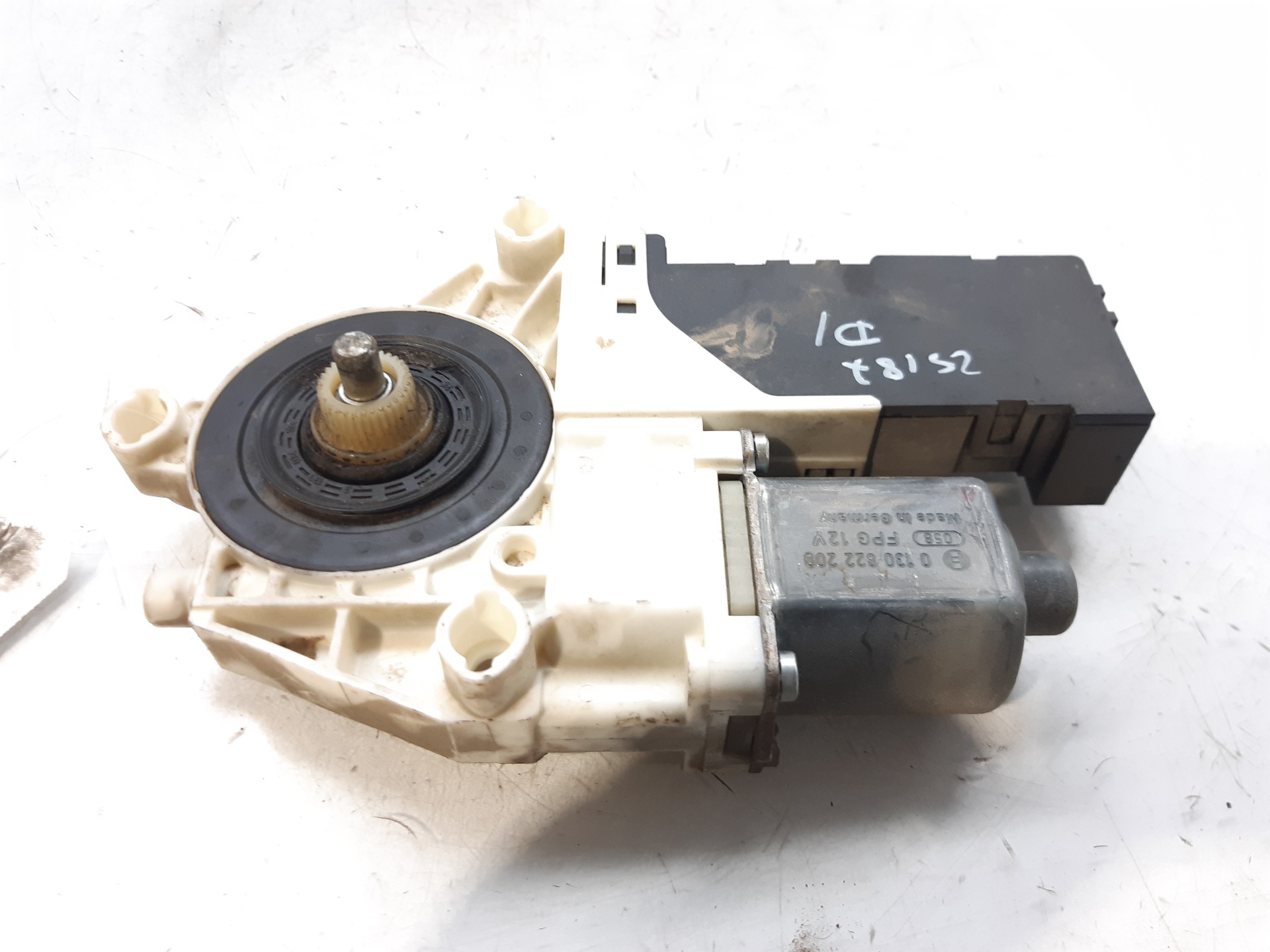 PEUGEOT 407 1 generation (2004-2010) Front Left Door Window Regulator Motor 9646594580 18732432