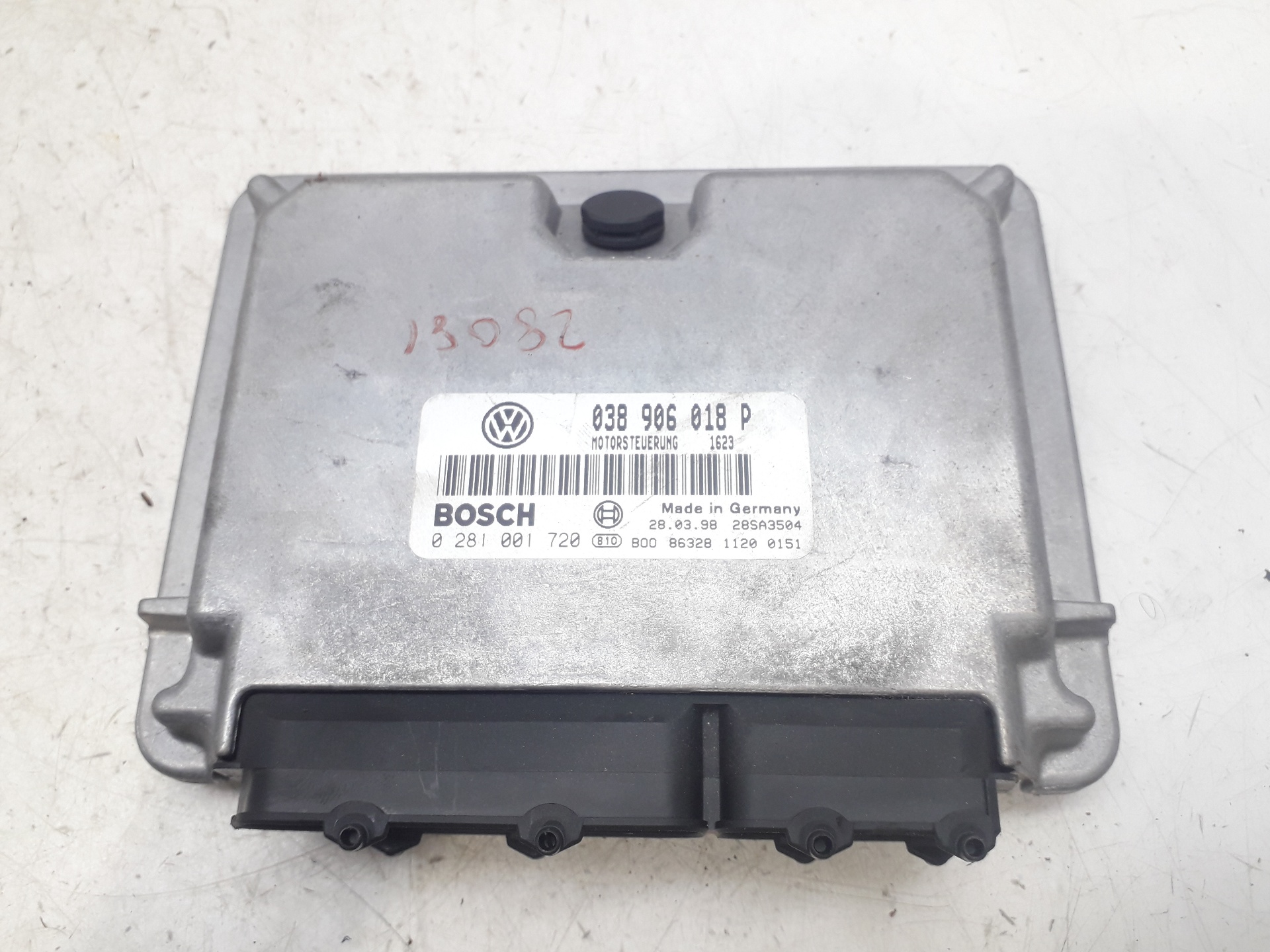 VOLKSWAGEN Passat B5 (1996-2005) Engine Control Unit ECU 038906018P 18797343